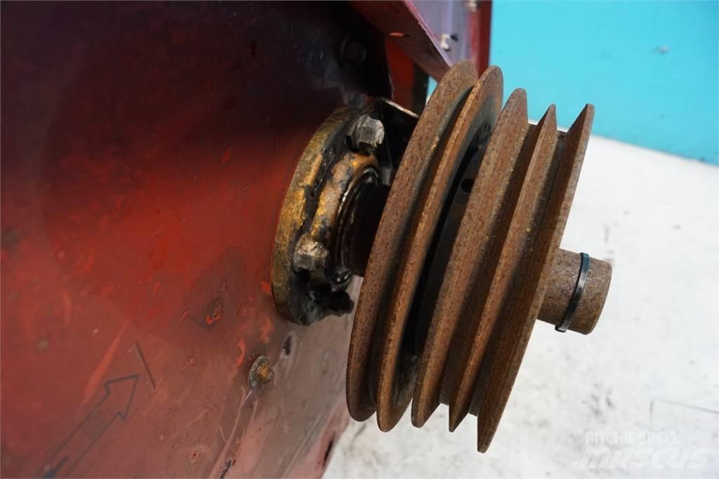 Case IH CF80 Ražas novākšanas kombainu papildaprīkojums