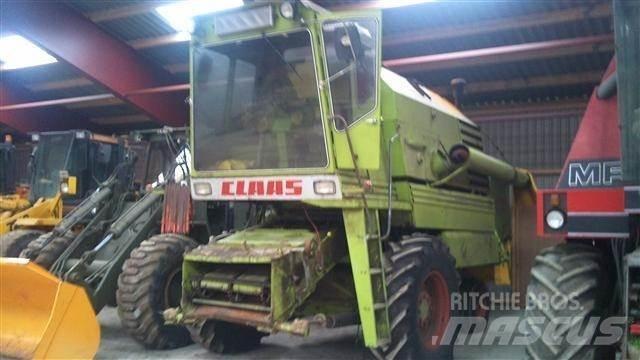 Case IH senator Ražas novākšanas kombaini