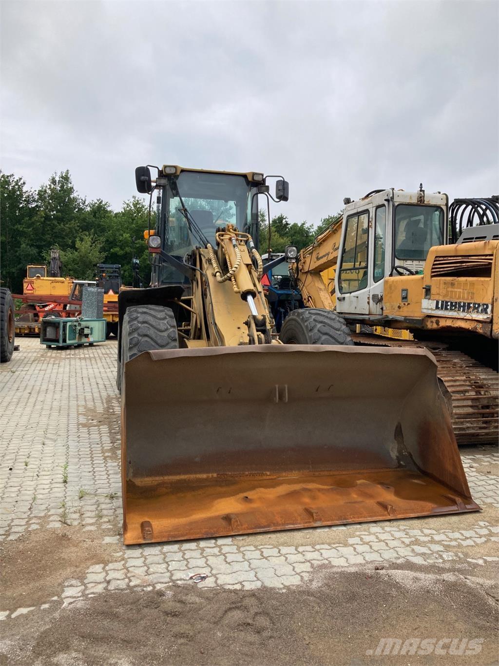 CAT 924G Iekrāvēji uz riteņiem