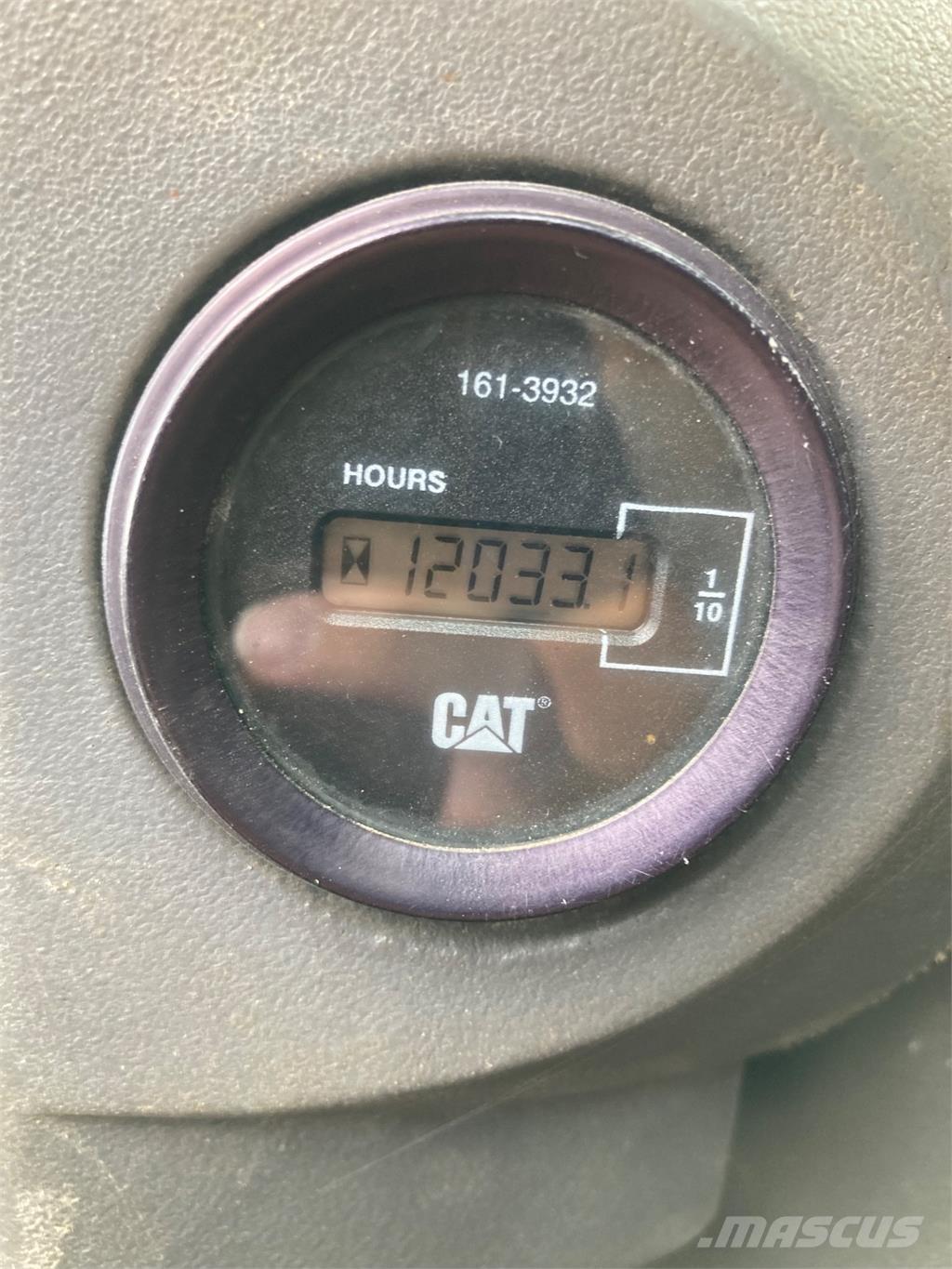 CAT 924G Iekrāvēji uz riteņiem