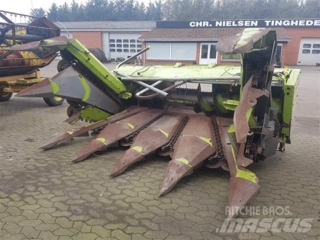 CLAAS 6218 8R Lopbarības novācēji