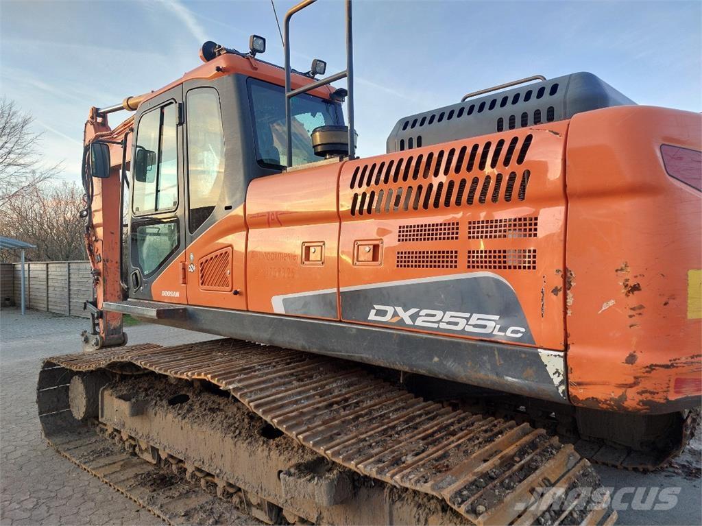 Doosan DX255LC-5 Kāpurķēžu ekskavatori