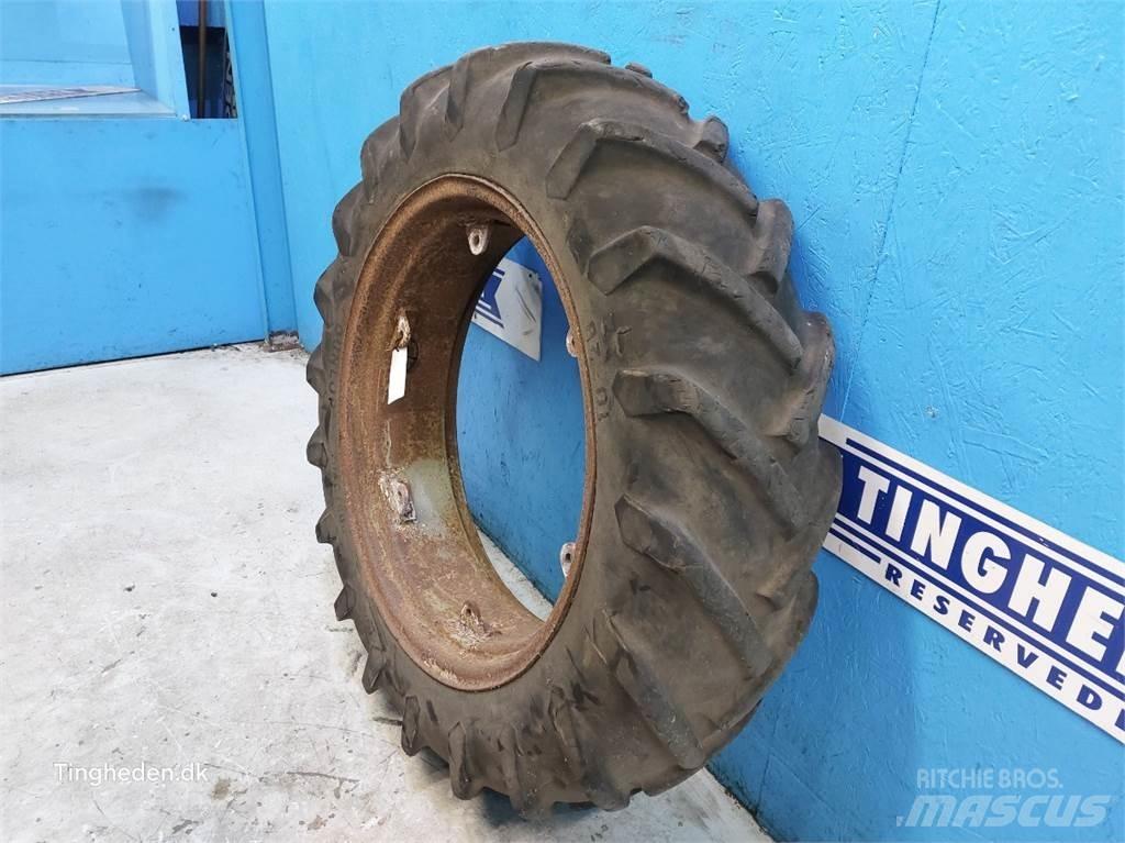 Dunlop 28 10-28 Riepas, riteņi un diski