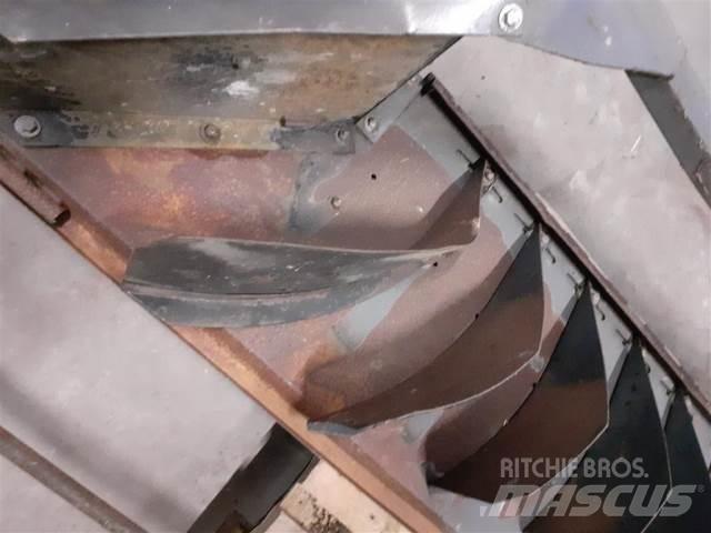 Fendt 9490X Ražas novākšanas kombainu papildaprīkojums