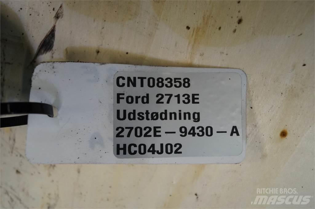 Ford 2713E Dzinēji
