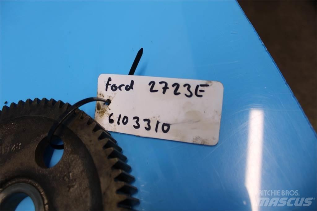 Ford 2723E Dzinēji