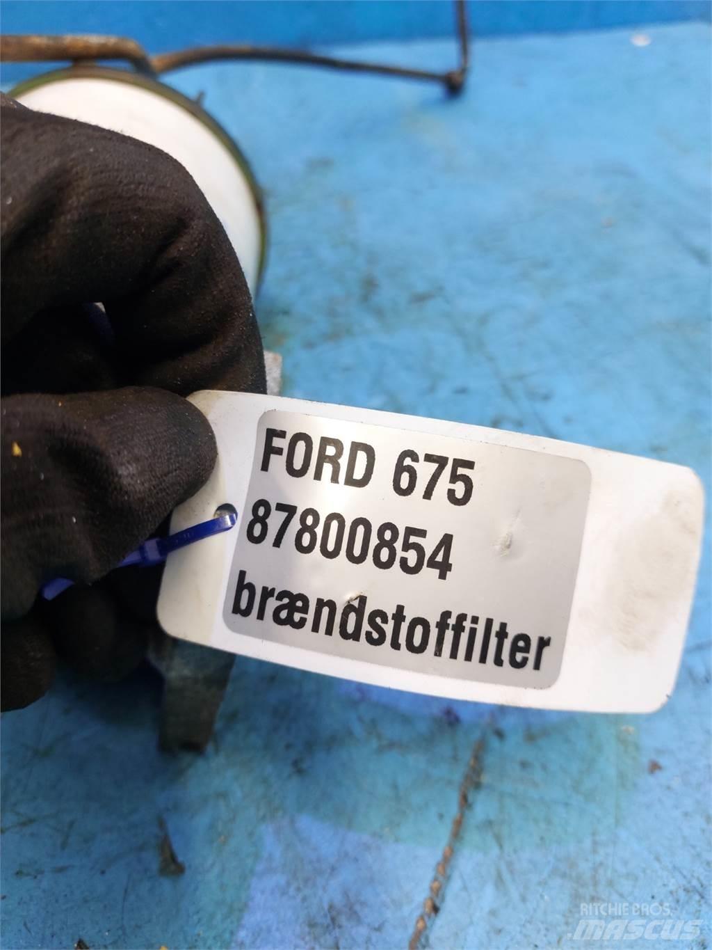 Ford 675 Dzinēji