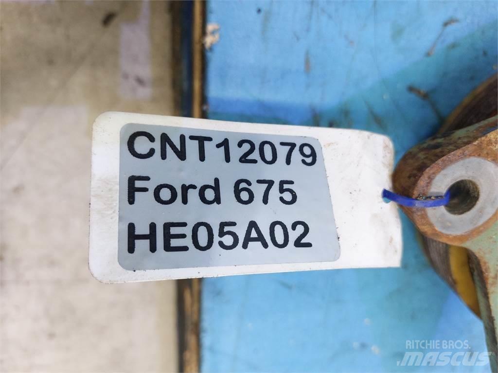 Ford 675 Dzinēji