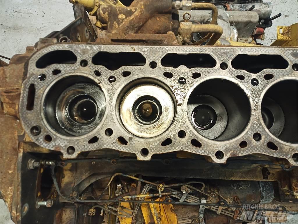 Ford 675TA Dzinēji