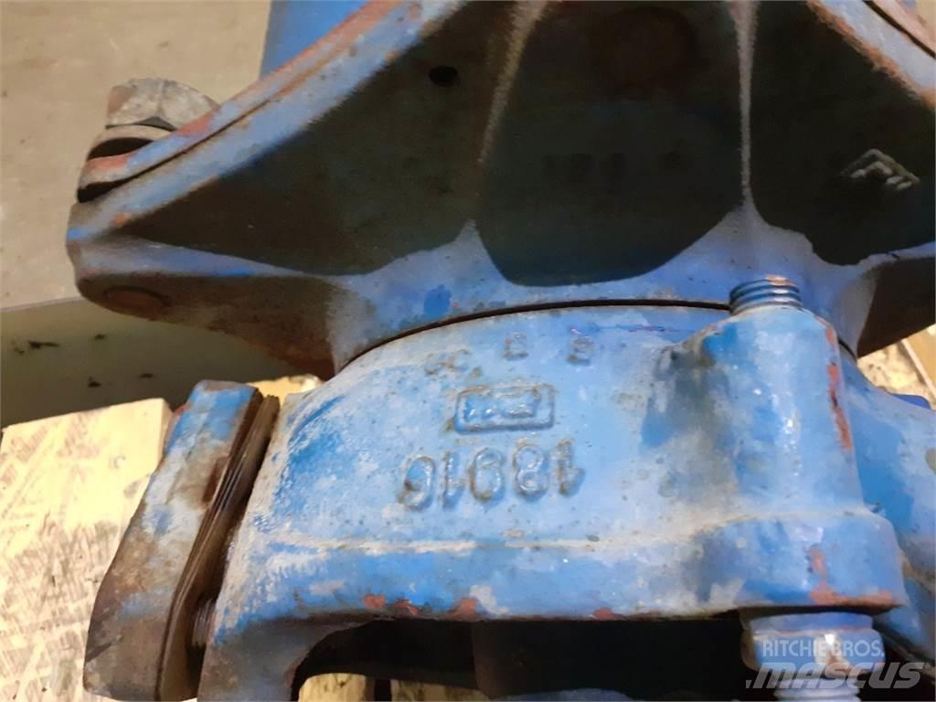 Ford 7740 Cits traktoru papildaprīkojums