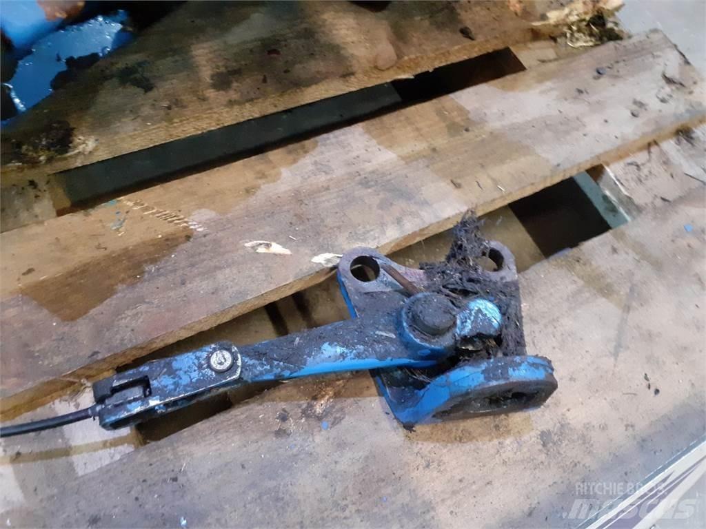 Ford 7840 Cits traktoru papildaprīkojums