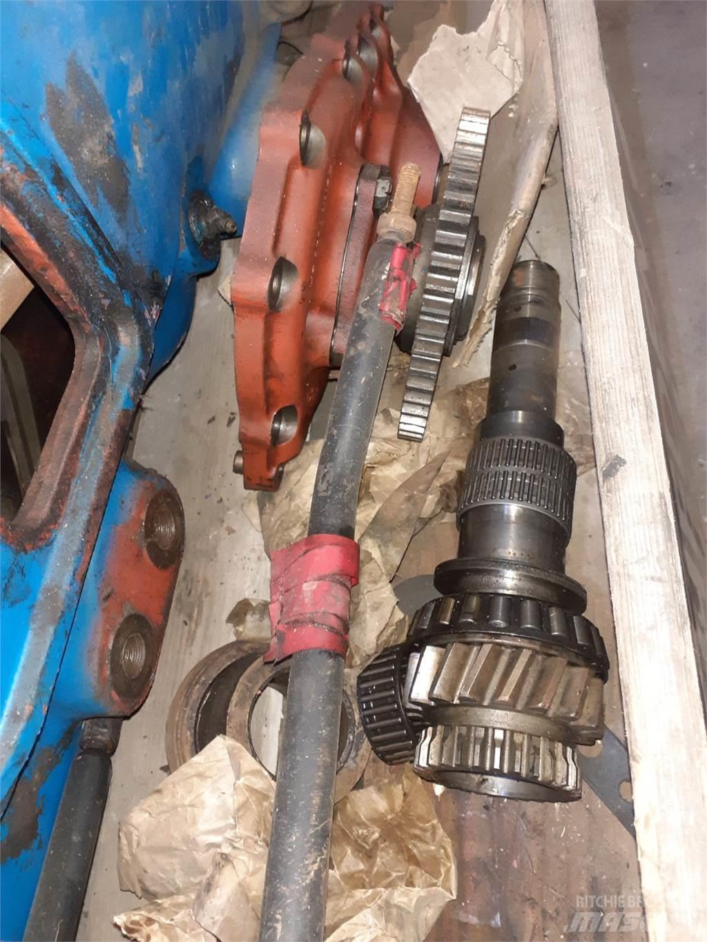 Ford 8210 Transmisija