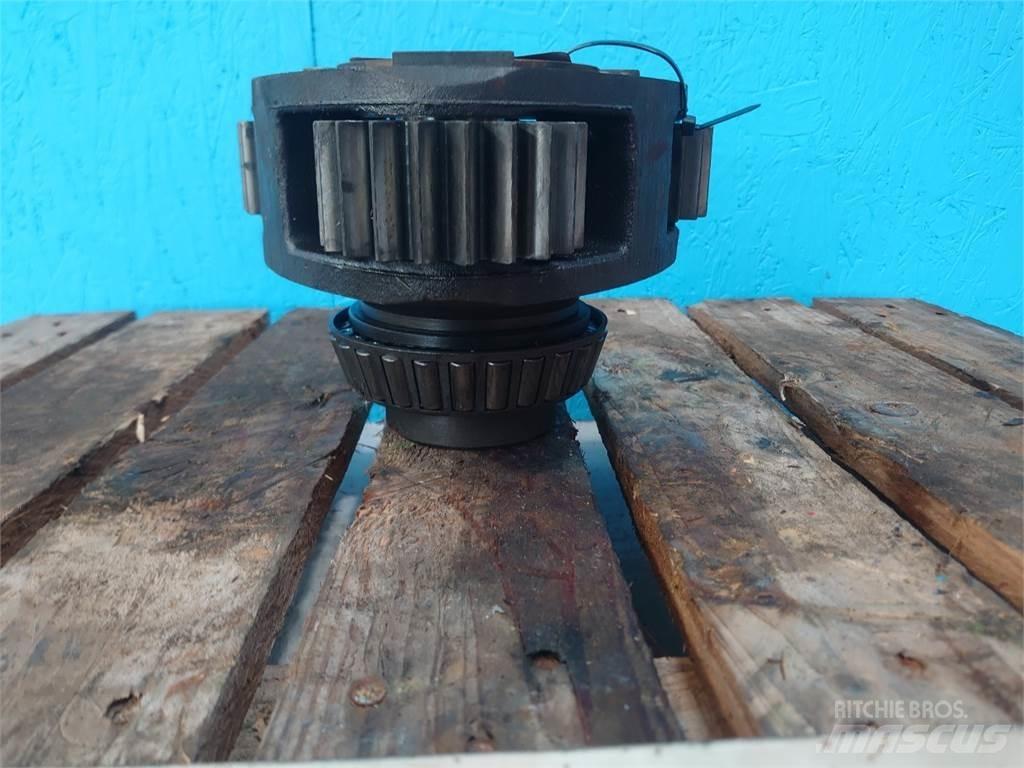 Ford 8210 Cits traktoru papildaprīkojums