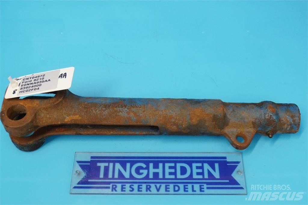 Ford 8210 Cits traktoru papildaprīkojums