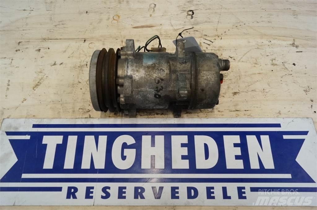 Ford 8630 Radiatori