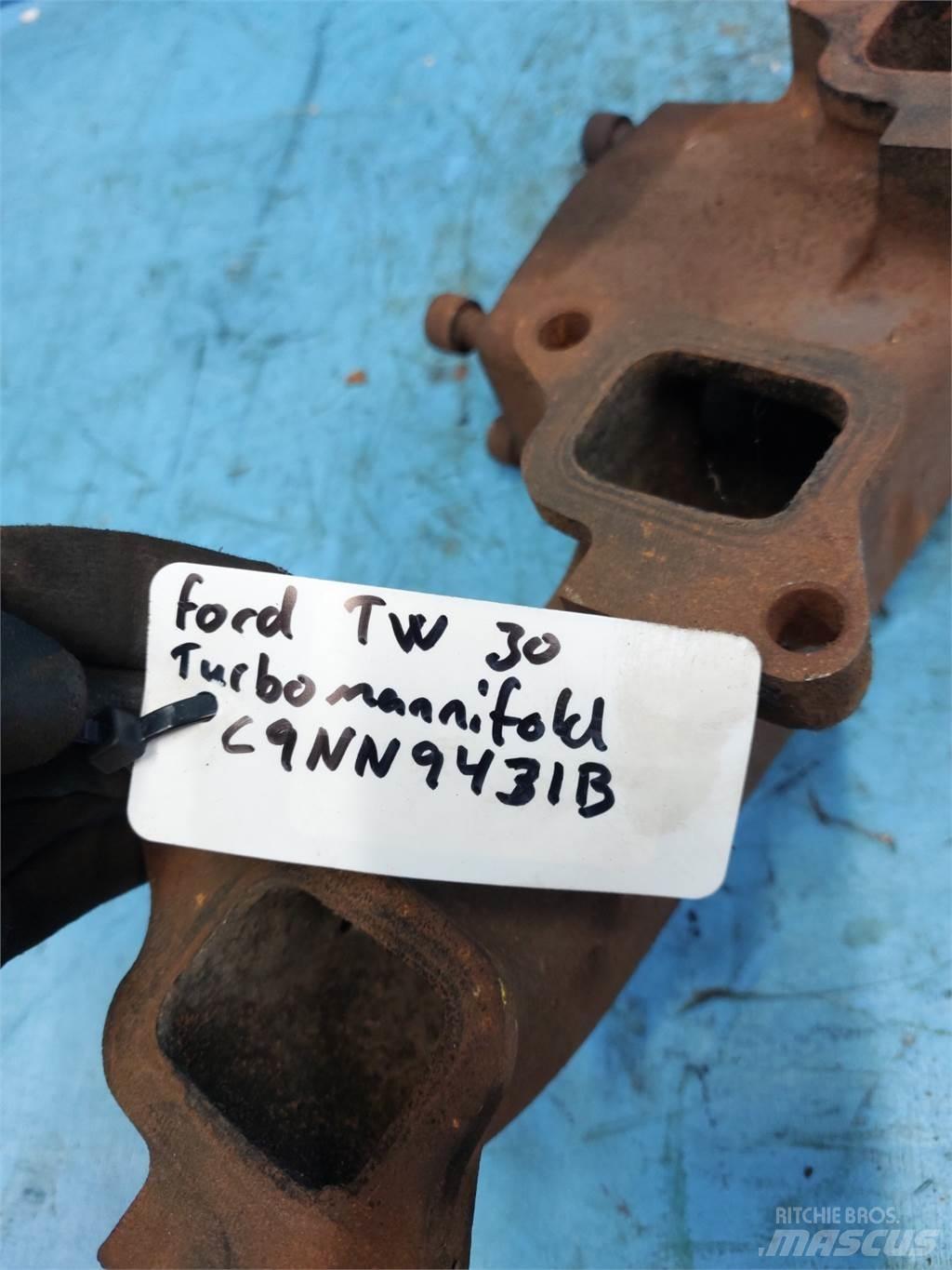 Ford TW 30 Dzinēji