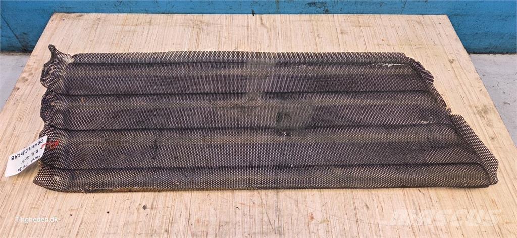 Ford TW30 Cits traktoru papildaprīkojums