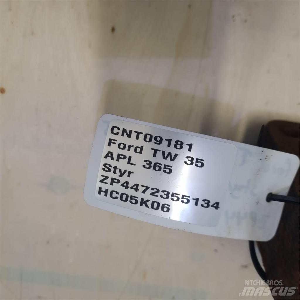 Ford TW35 Cits traktoru papildaprīkojums