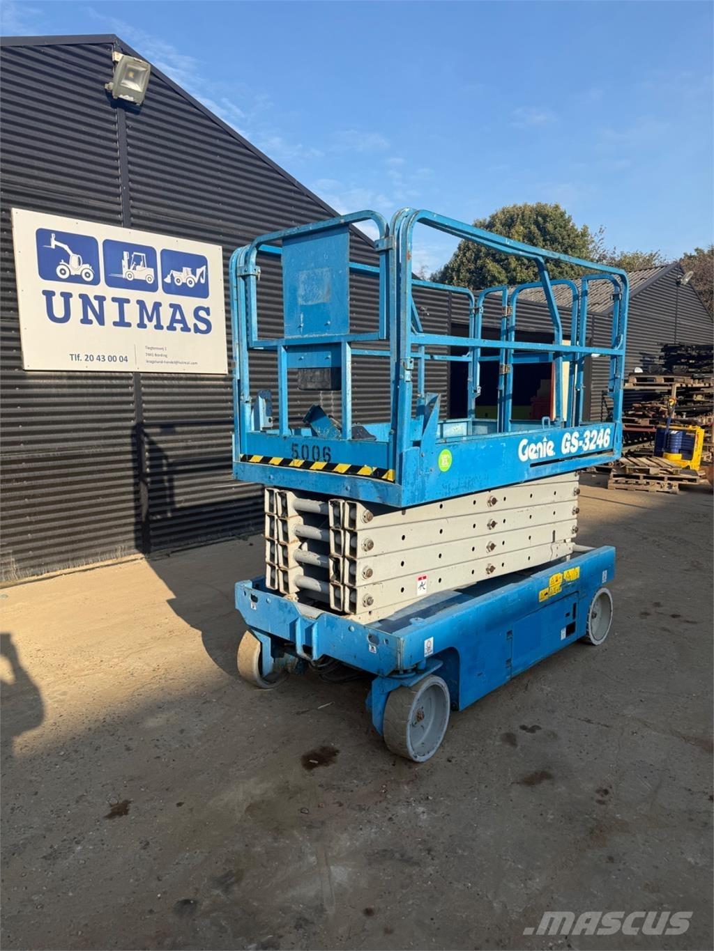 Genie GS3246 Šķerveida pacēlāji