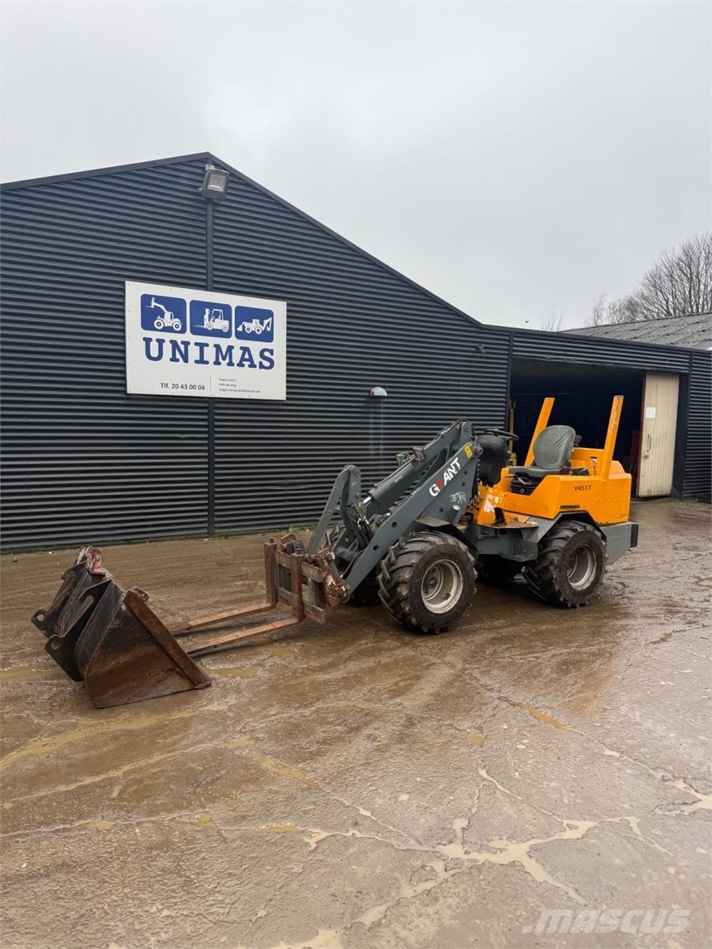 GiANT 451T Mini iekrāvēji