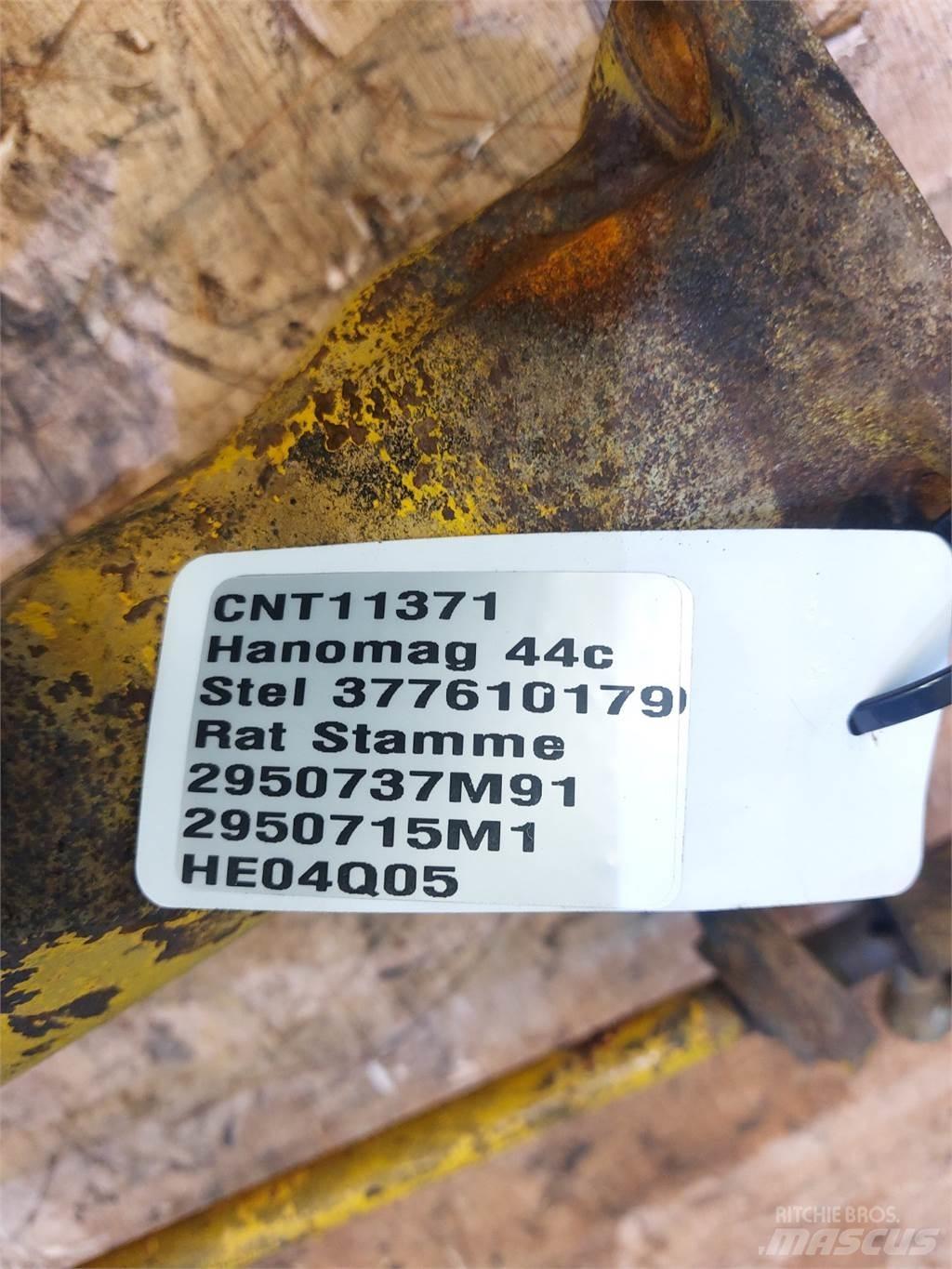  Hannonag 44C Kabīnes un interjers