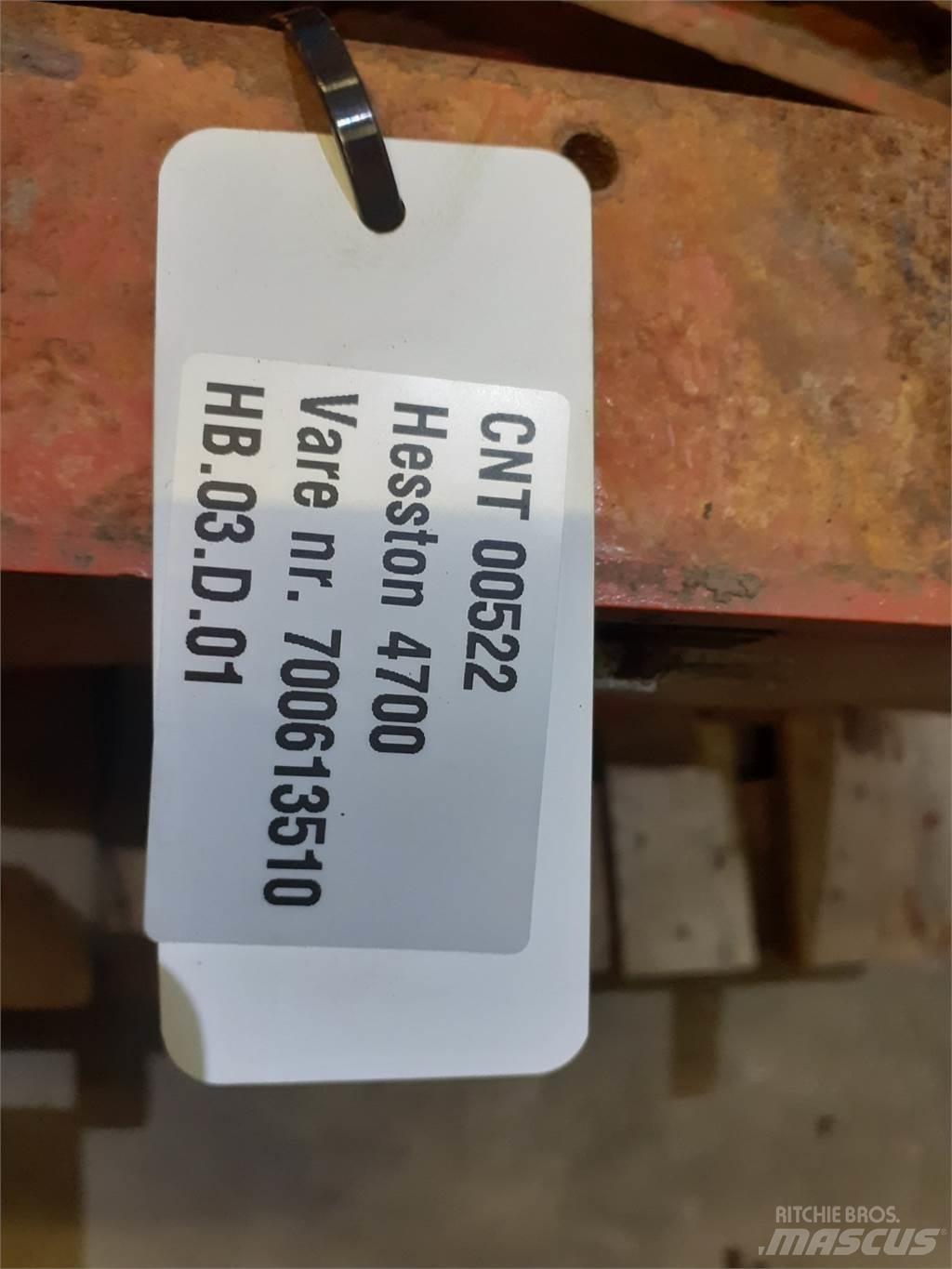 Hesston 4700 Cits lopbarības novācēju, kombainu aprīkojums