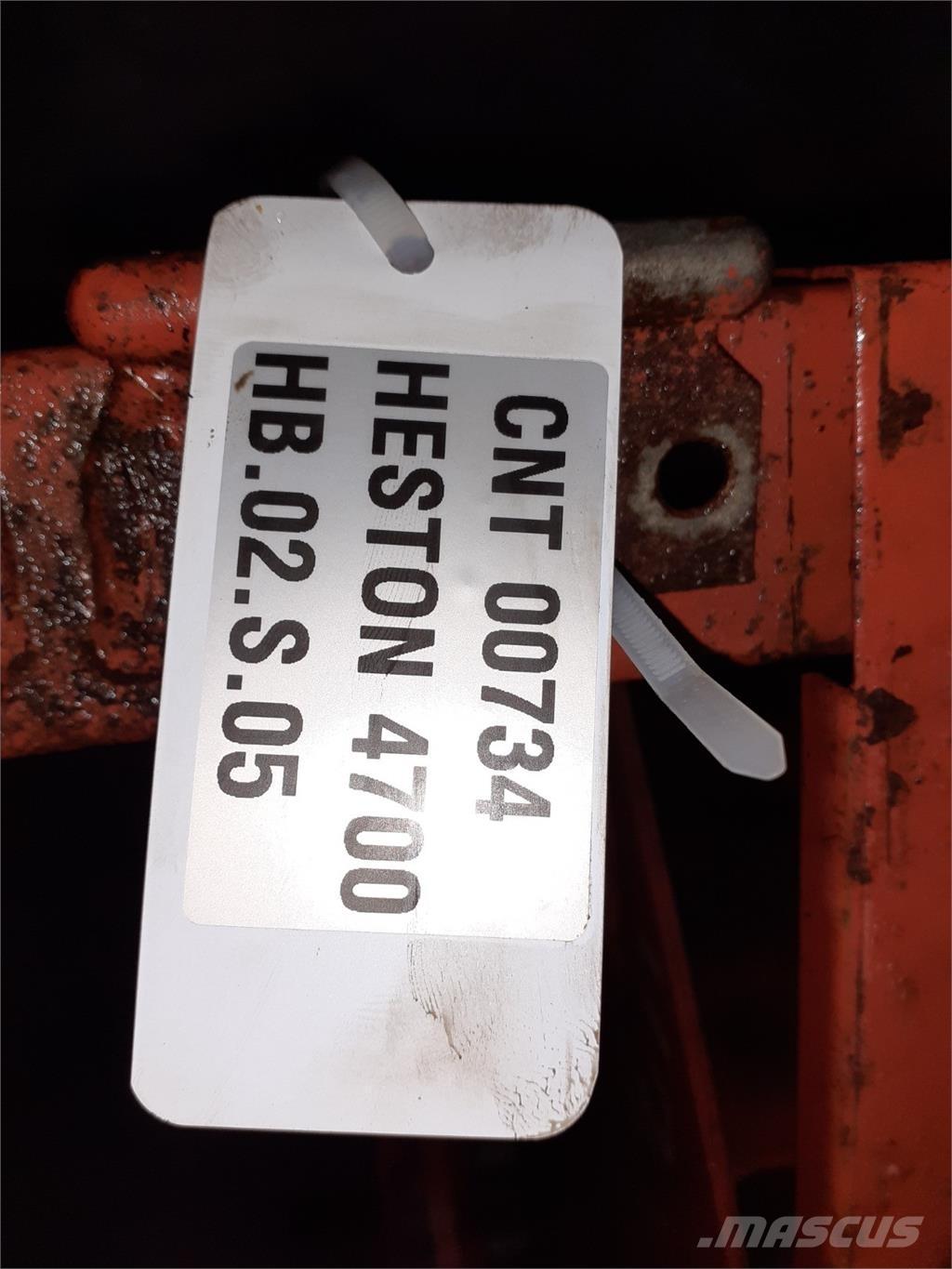 Hesston 4700 Cits lopbarības novācēju, kombainu aprīkojums
