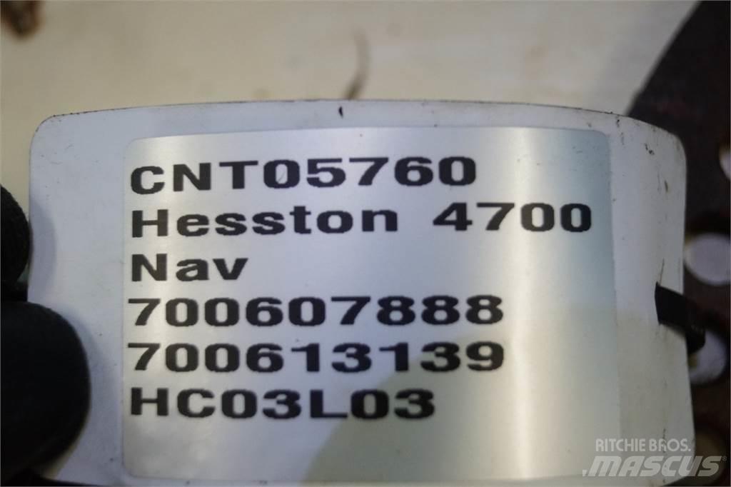 Hesston 4700 Cits lopbarības novācēju, kombainu aprīkojums