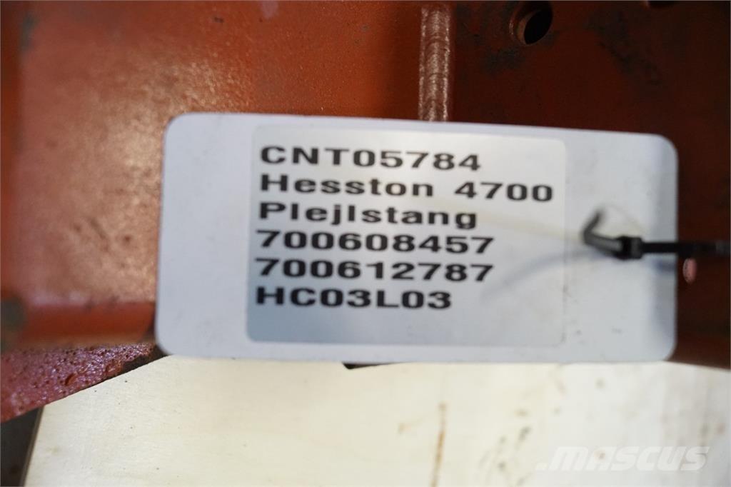 Hesston 4700 Cits lopbarības novācēju, kombainu aprīkojums