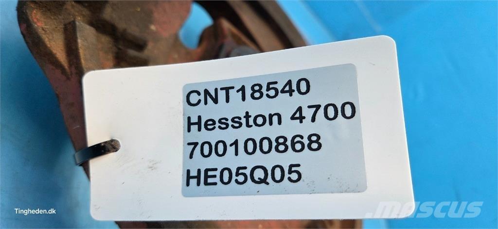 Hesston 4700 Cits lopbarības novācēju, kombainu aprīkojums