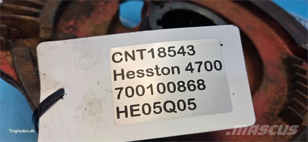 Hesston 4700 Cits lopbarības novācēju, kombainu aprīkojums