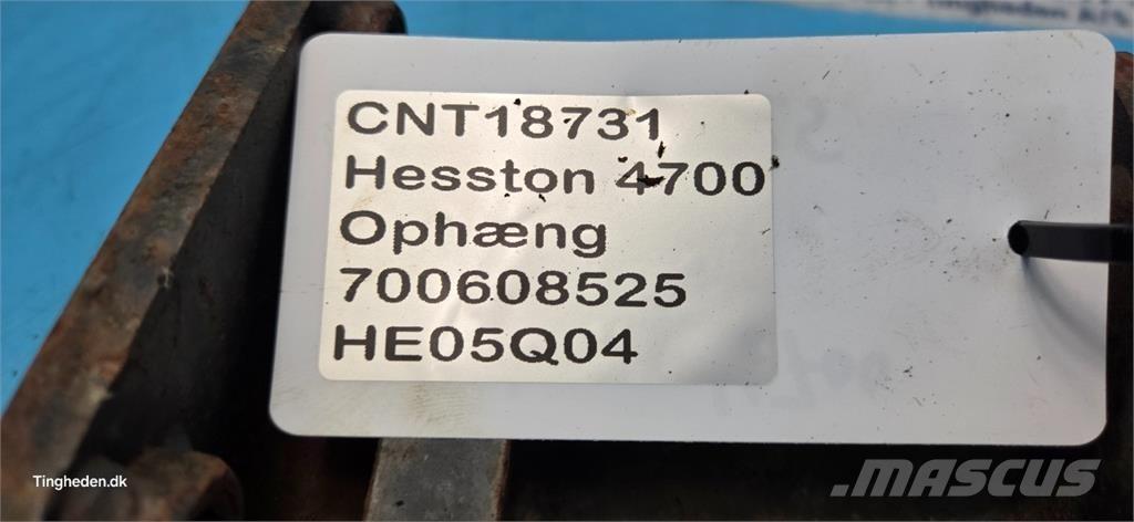 Hesston 4700 Cits lopbarības novācēju, kombainu aprīkojums