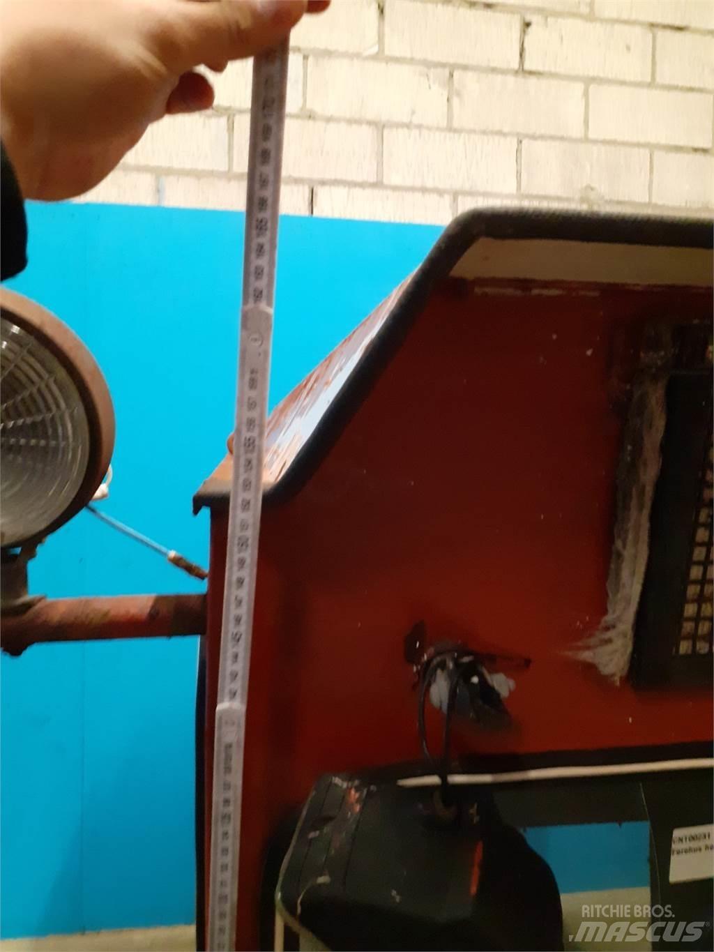 Hesston 6400 Pļaujmašīnas