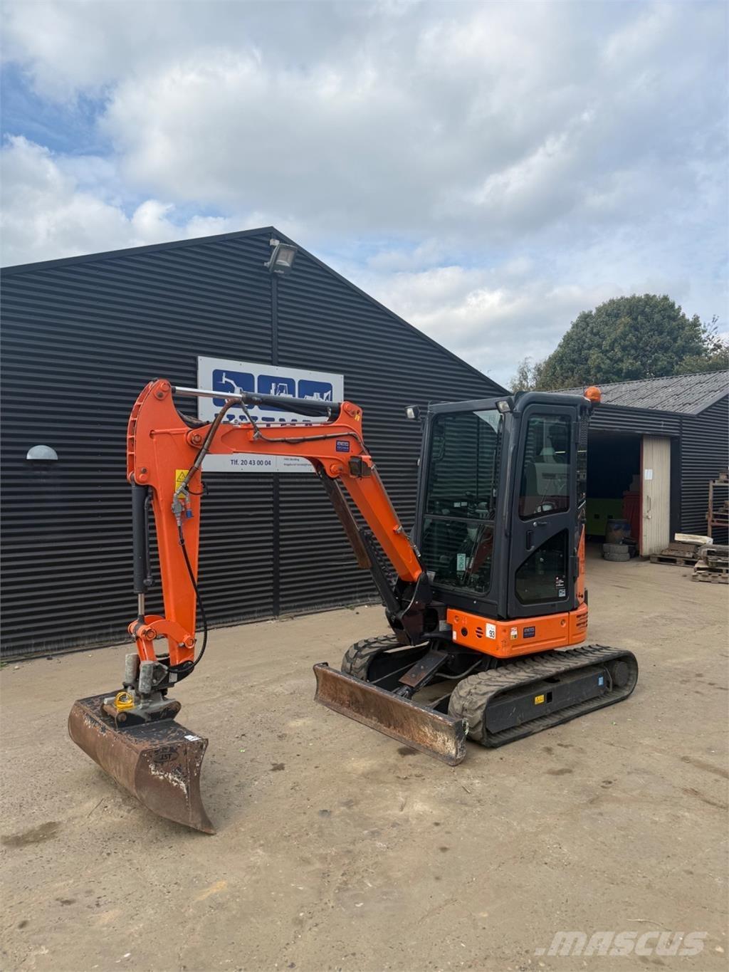 Hitachi ZX26U Mini ekskavatori < 7 t