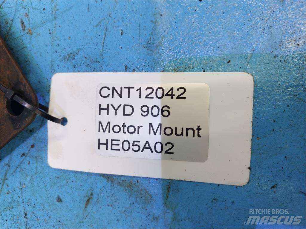 Hydrema 906 Dzinēji