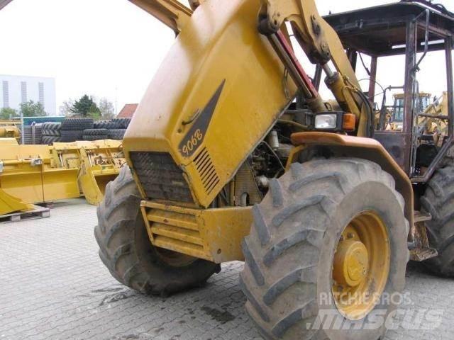 Hydrema 906B Ekskavatori-iekrāvēji