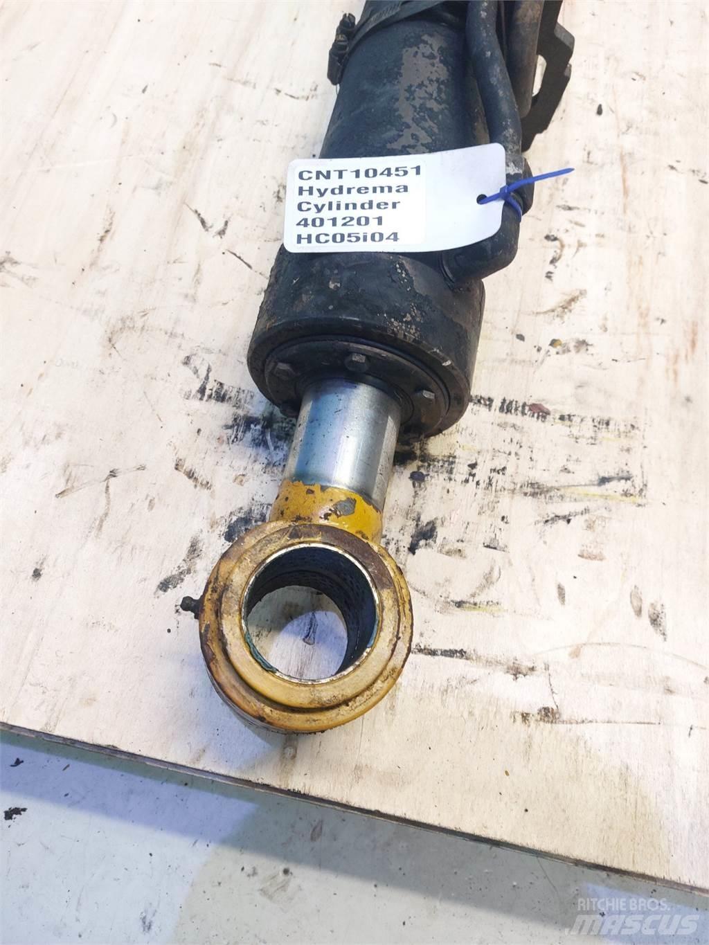 Hydrema 906C Strēles un kausi
