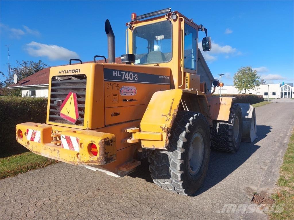 Hyundai HL740-3 Iekrāvēji uz riteņiem