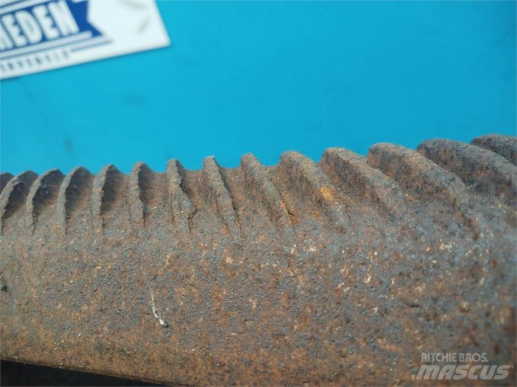 John Deere 1042 Ražas novākšanas kombainu papildaprīkojums