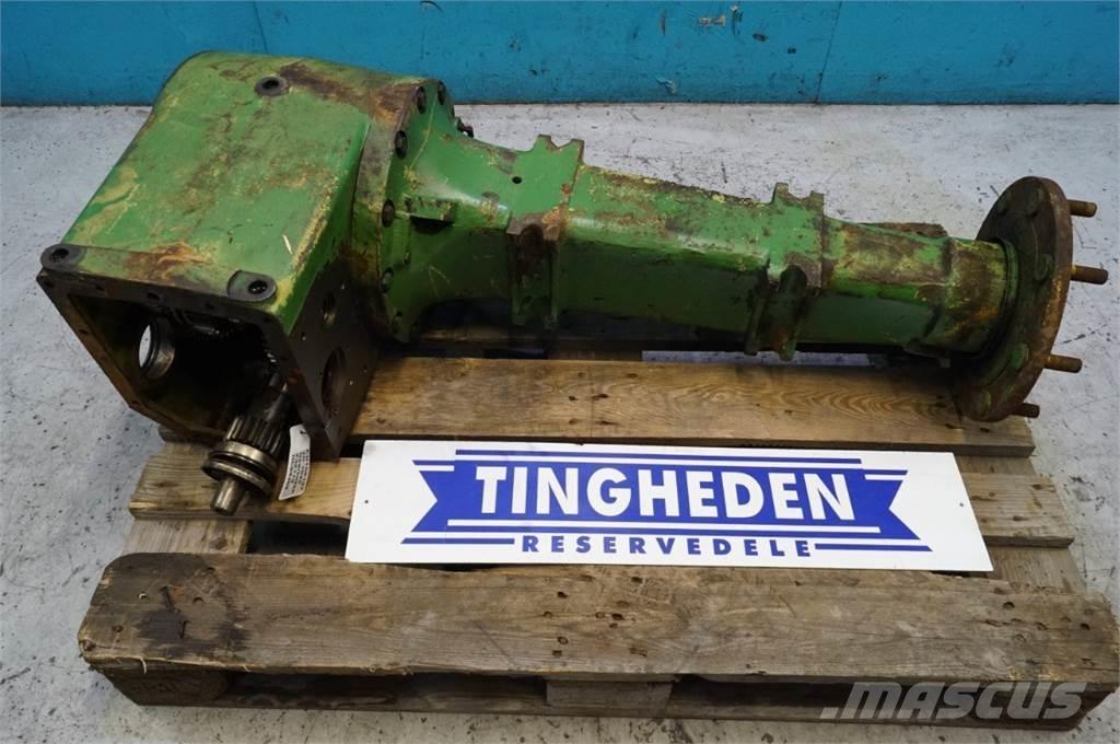 John Deere 1042 Transmisija