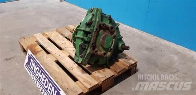 John Deere 1065 Ražas novākšanas kombainu papildaprīkojums