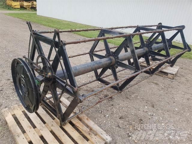 John Deere 1065 Ražas novākšanas kombainu papildaprīkojums