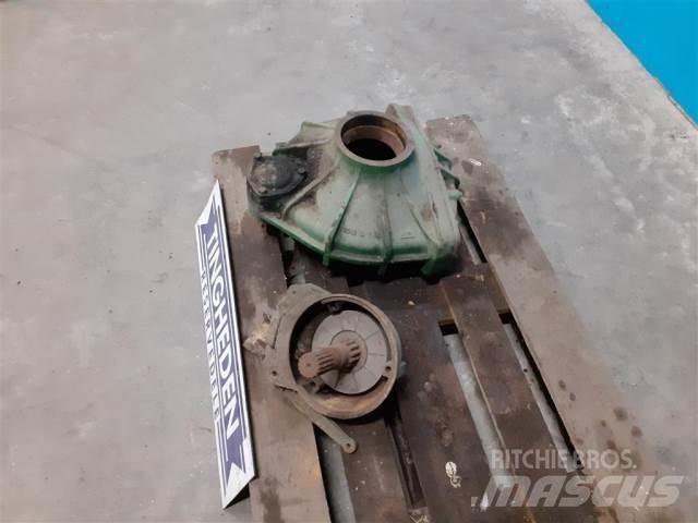John Deere 1065 Ražas novākšanas kombainu papildaprīkojums