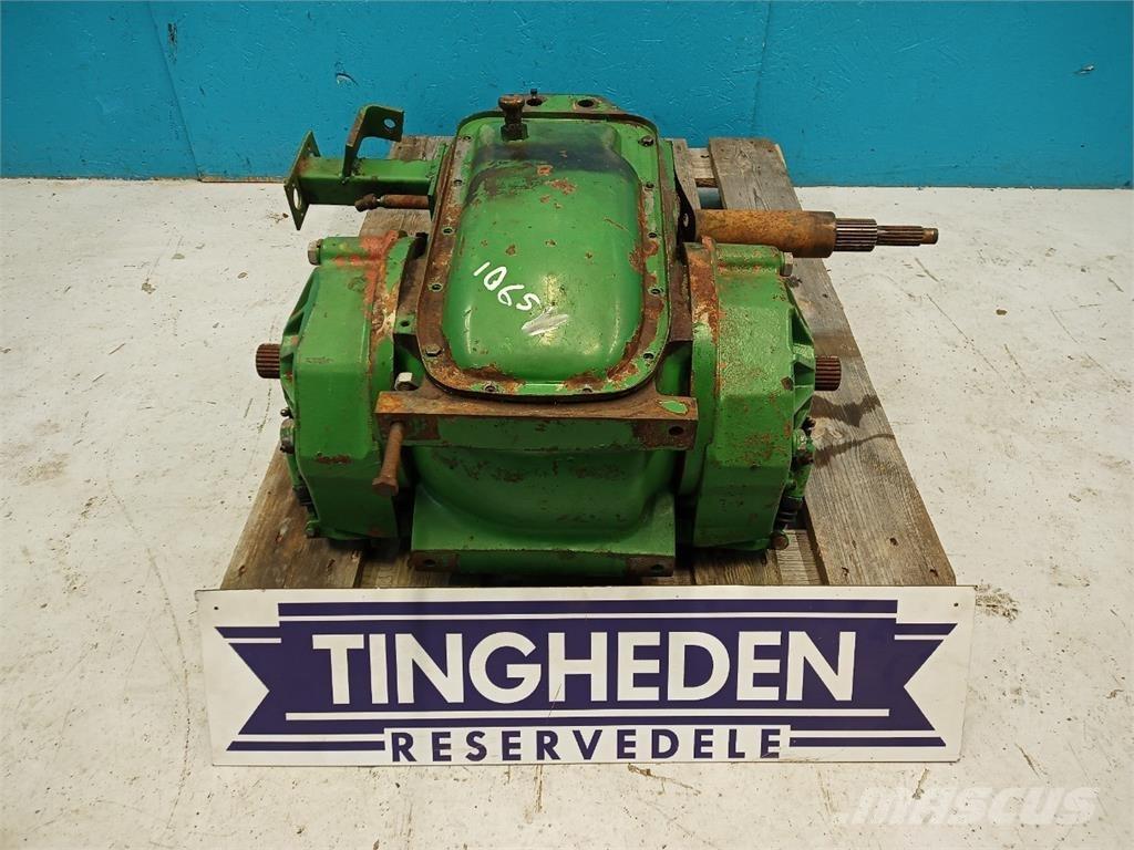 John Deere 1065 Transmisija
