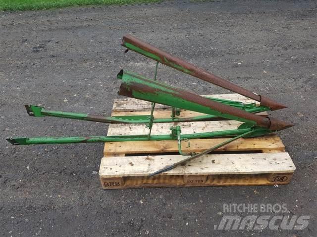 John Deere 1075 Ražas novākšanas kombainu papildaprīkojums