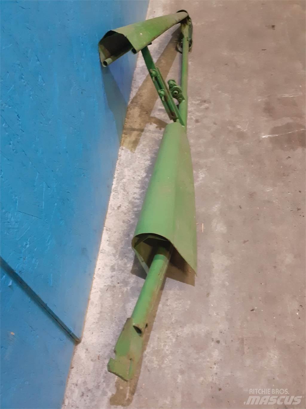 John Deere 1075 Ražas novākšanas kombainu papildaprīkojums