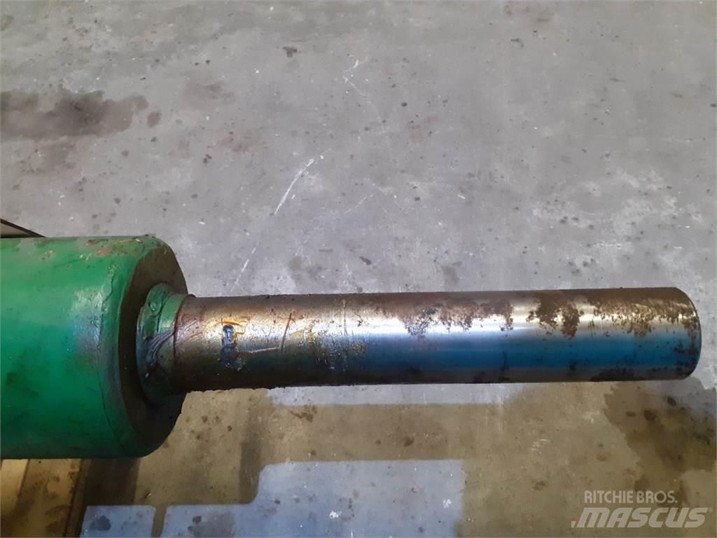 John Deere 1075 Ražas novākšanas kombainu papildaprīkojums