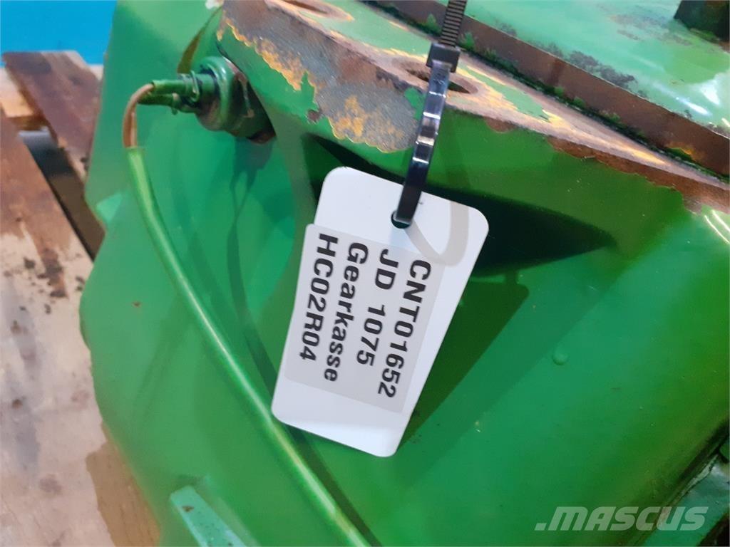 John Deere 1075 Transmisija