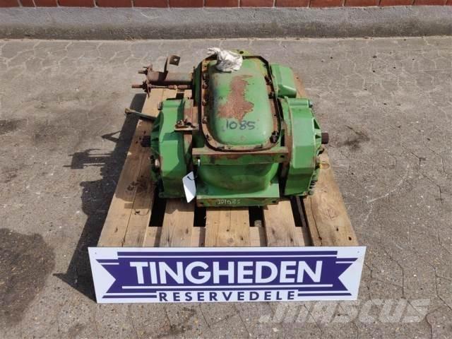 John Deere 1085 Transmisija