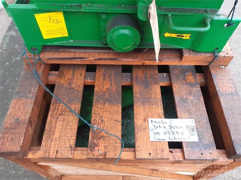 John Deere 1085 Ražas novākšanas kombainu papildaprīkojums